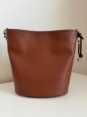 Coach Dakota Bucket Bag Saddle 1941 Brass Hardware Brown Tan Large Size